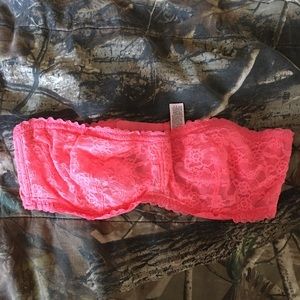 SOLD NWOT Victoria’s Secret Bra